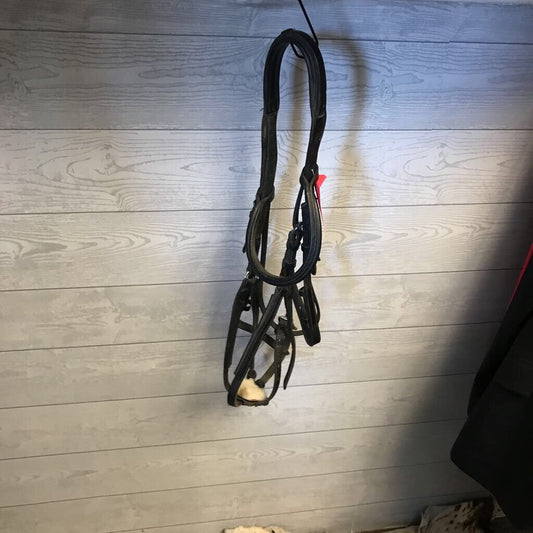 Nunnfiner- Padded Figure 8