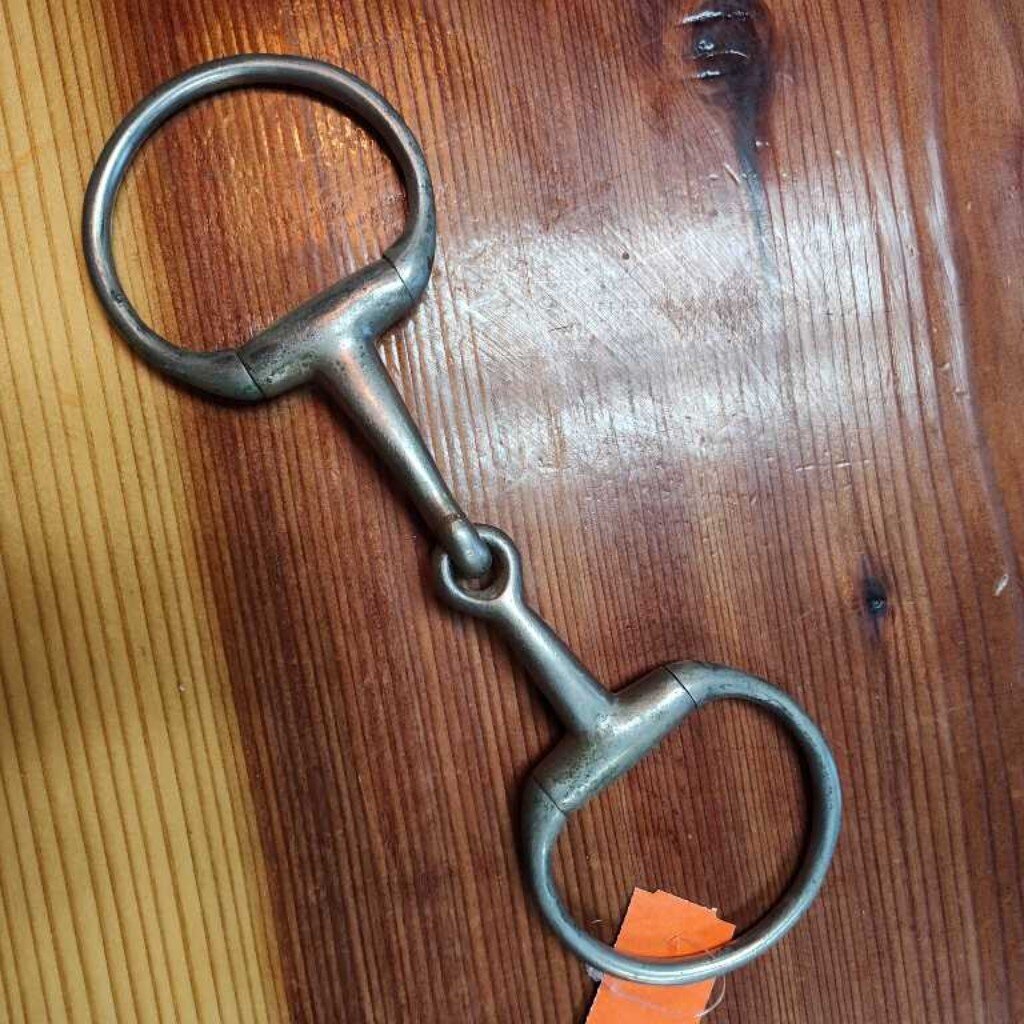 Egg butt snaffle