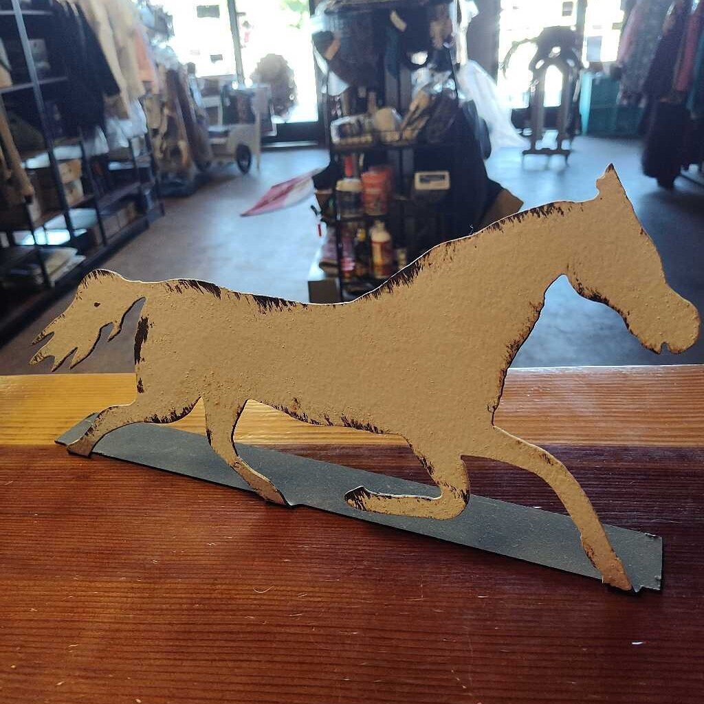 Horse Free Standing