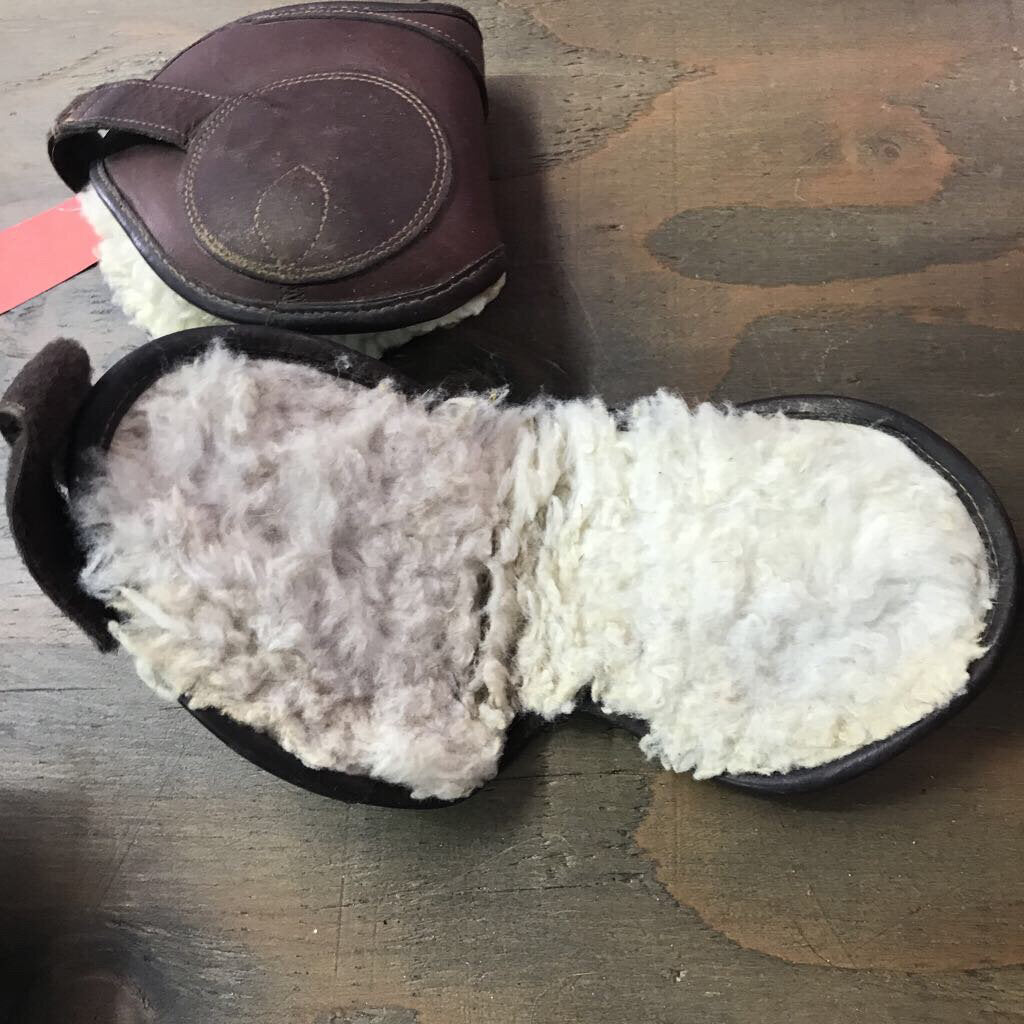 Leather and fleece/ sheepskin