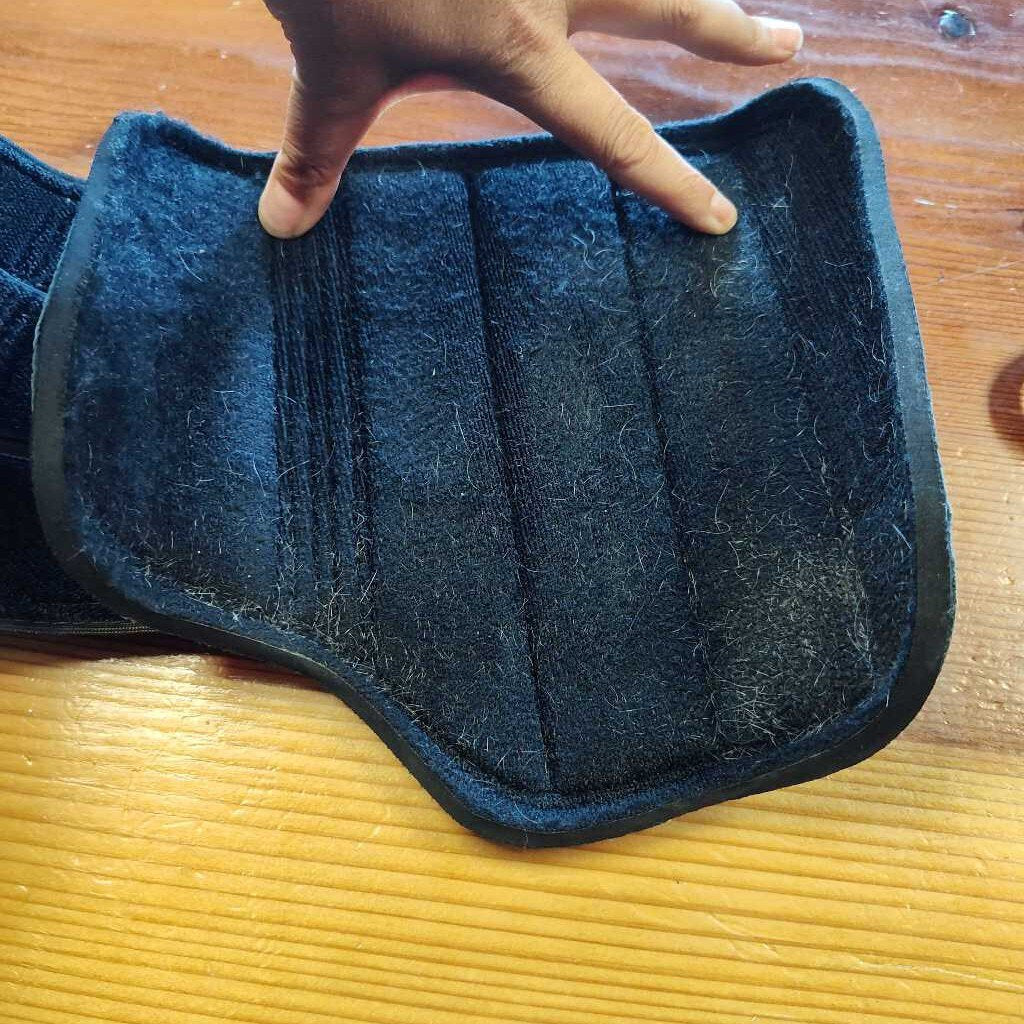 Brushing/ Splint Boot