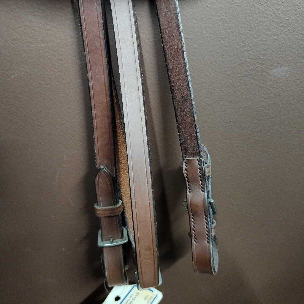 Accessories KL- Red Barn- Flat Reins