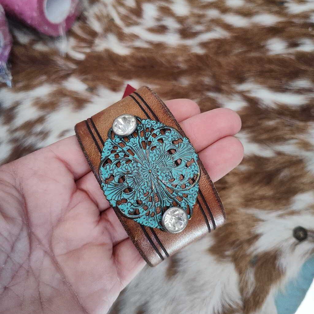 Cuff bracelet