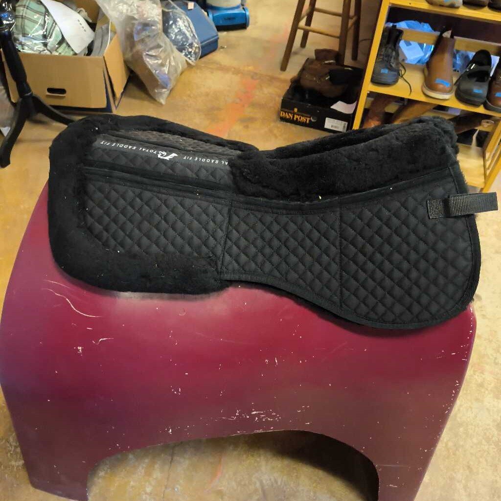 Total Saddle Fit half pad with shims- New