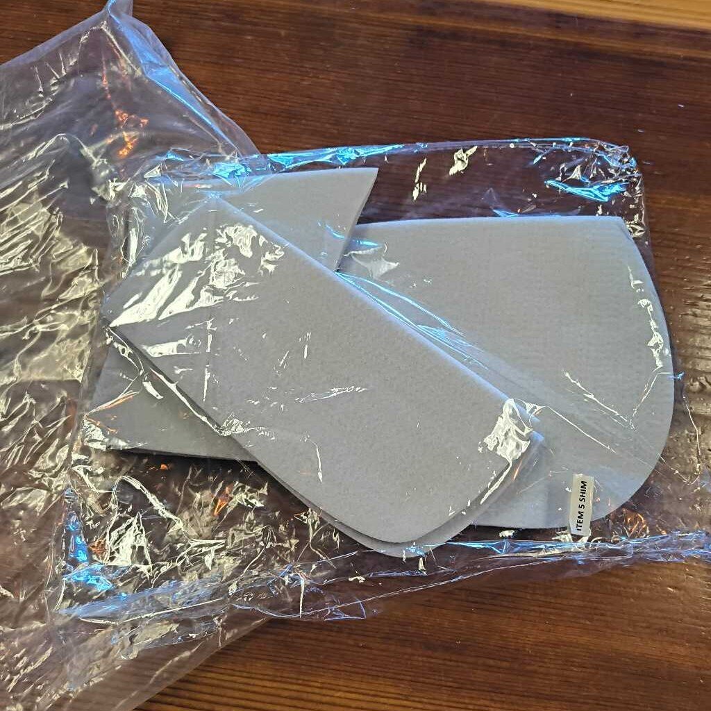 Total Saddle Fit half pad with shims- New