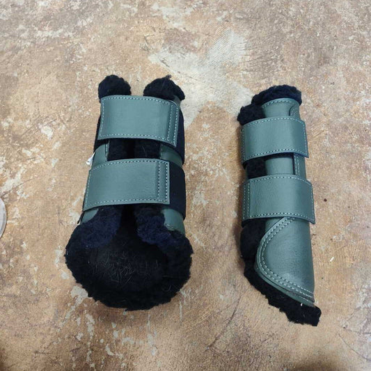 Brushing Boots with fleece