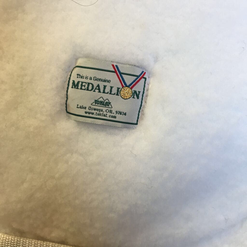 Medallion-Like New- Show