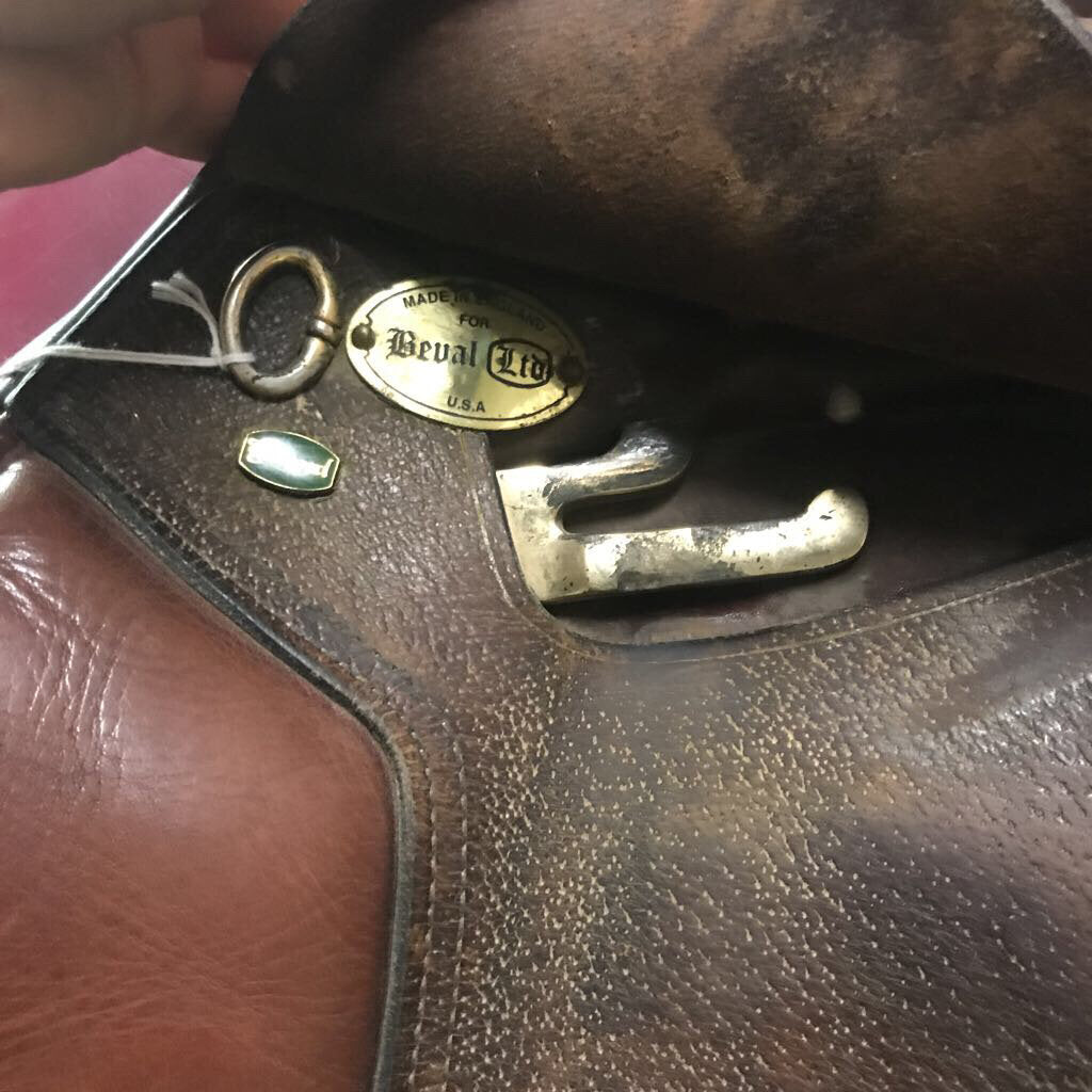 Bevel English Saddle