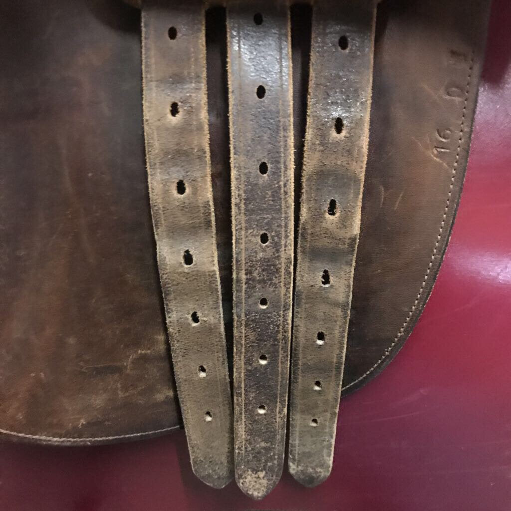 Bevel English Saddle
