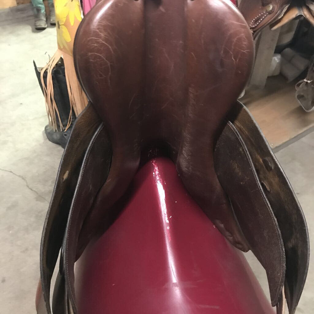 Bevel English Saddle