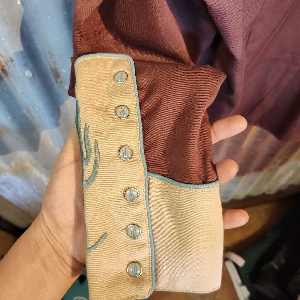 Button snap long sleeve