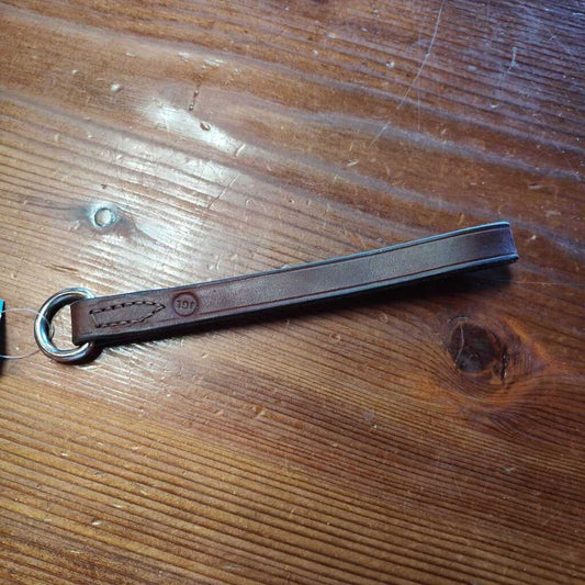 Girth attachment D