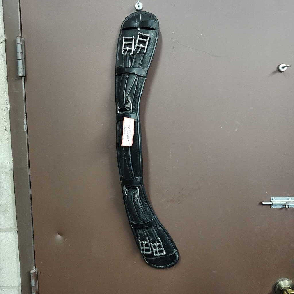 Padded contour girth- Piaffe