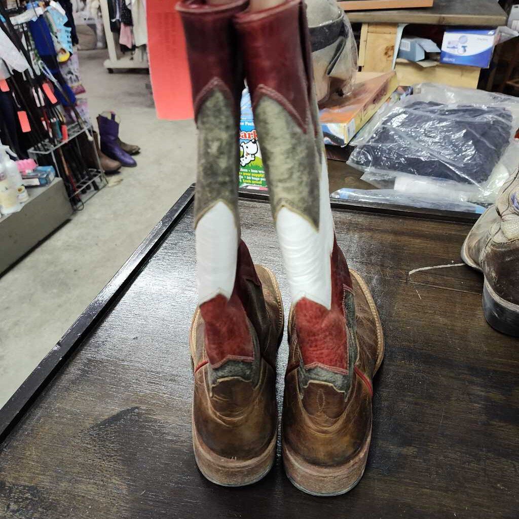 Square toe- flat top boots- ladies