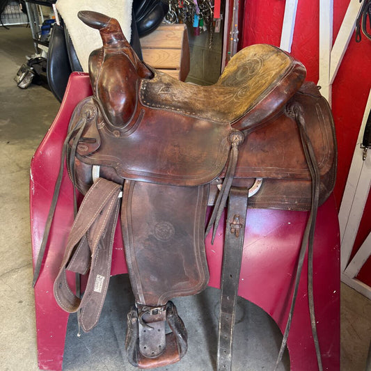 western Roping saddle