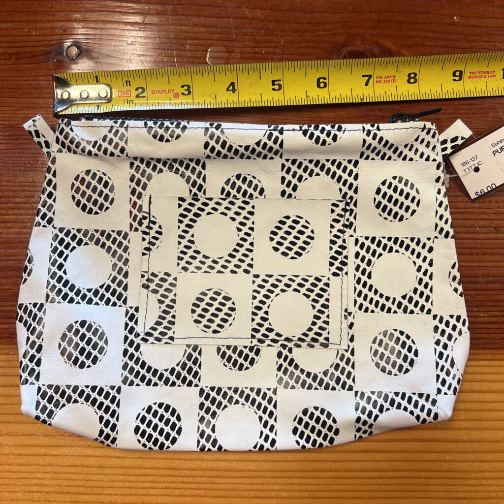 Leather pouch