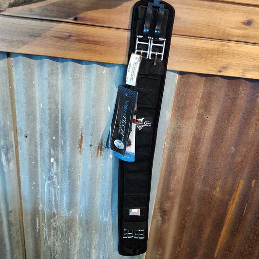 Dressage girth-