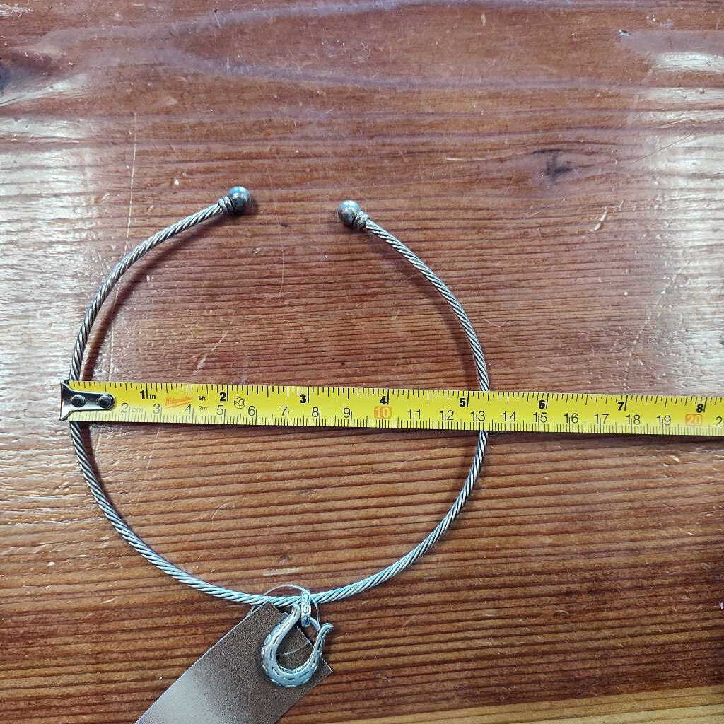 Silver horseshoe necklace