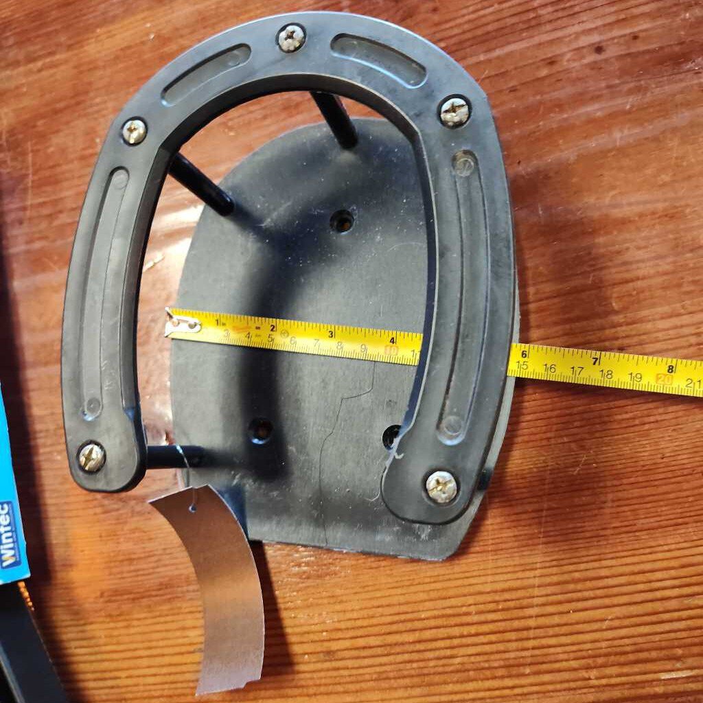 Horse show bridle holder