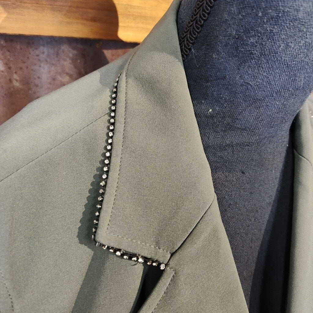 Jumper/ hunt coat- bling!