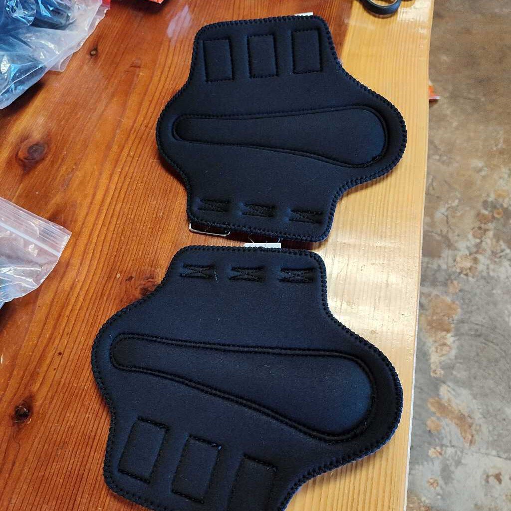 Neoprene split boot