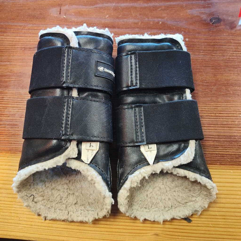 Brushing boots