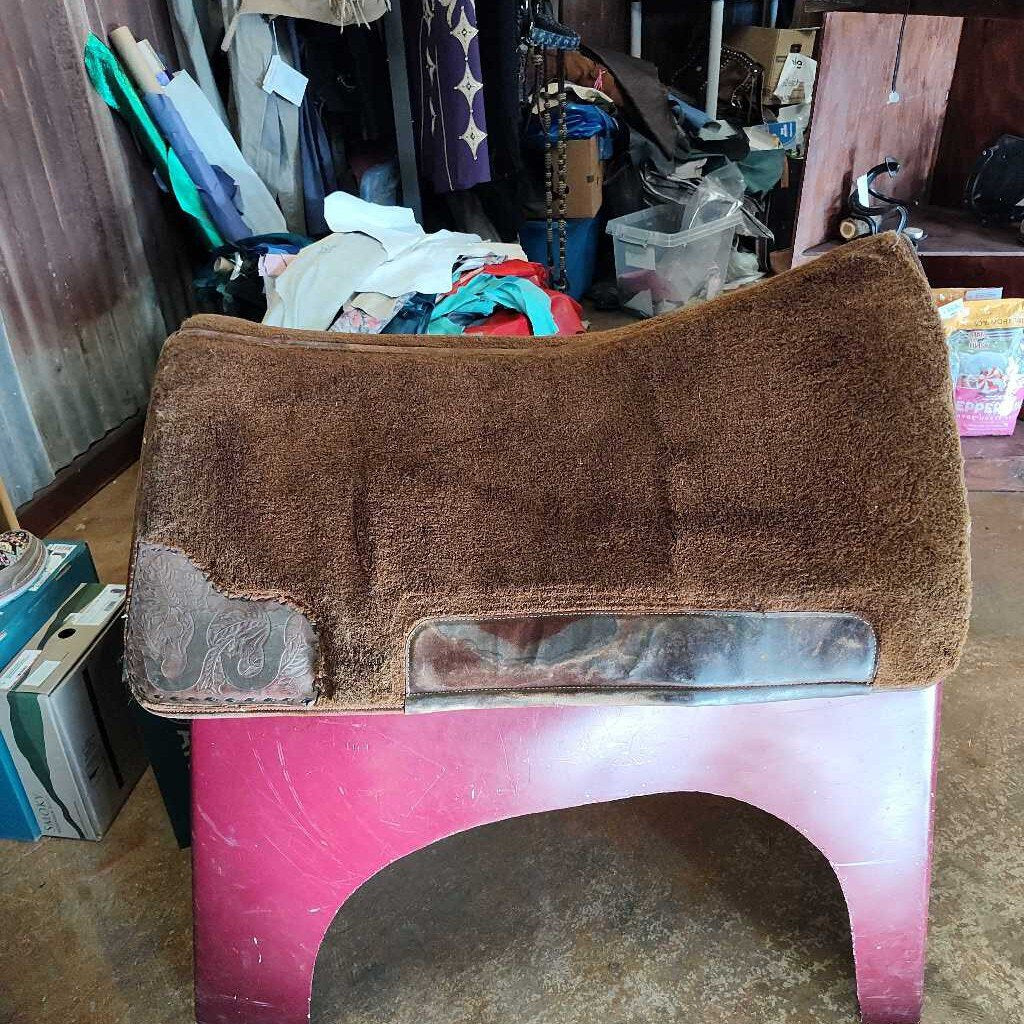 Carpet top felt flannel botton