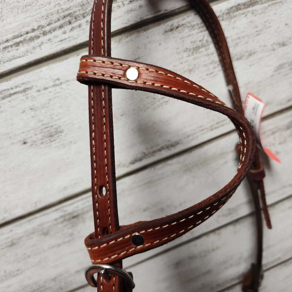 Single ear with pattern on edge