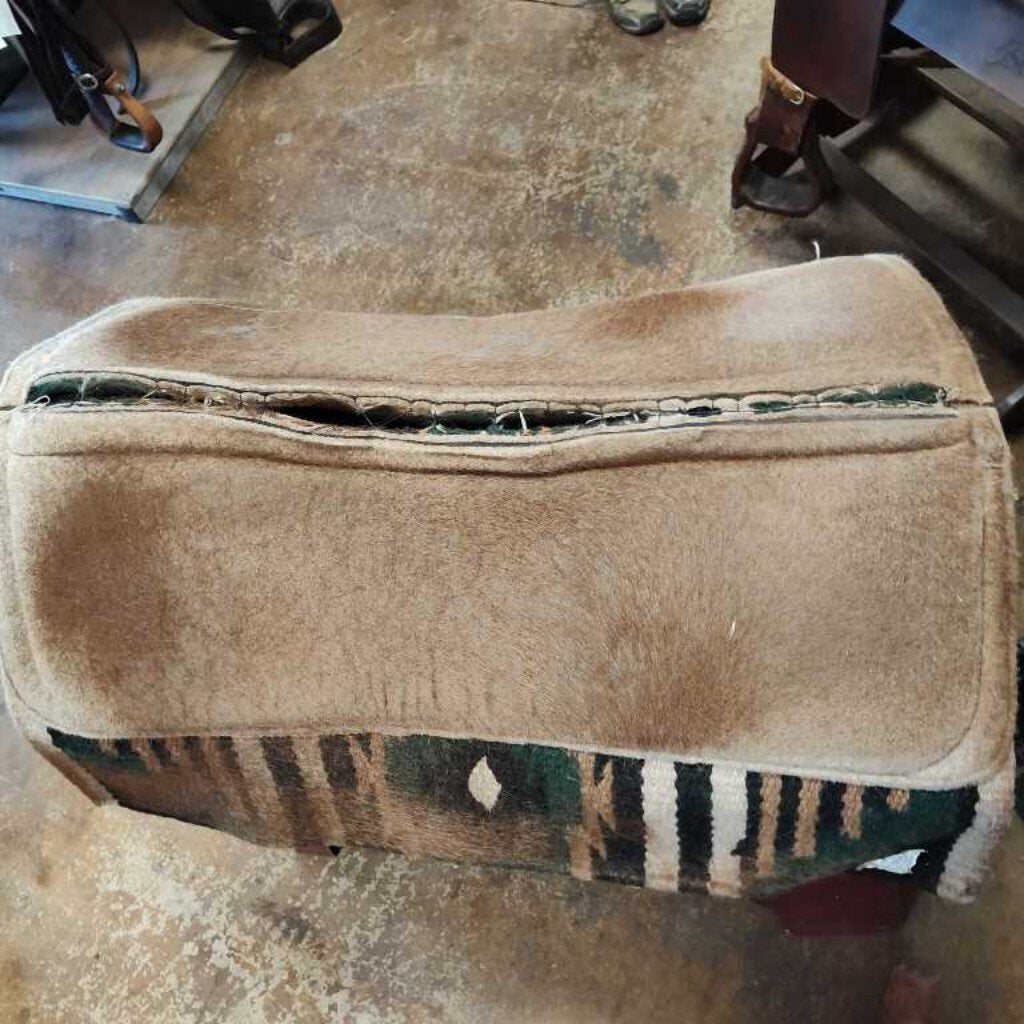 With built in felt liner- leather rub panels