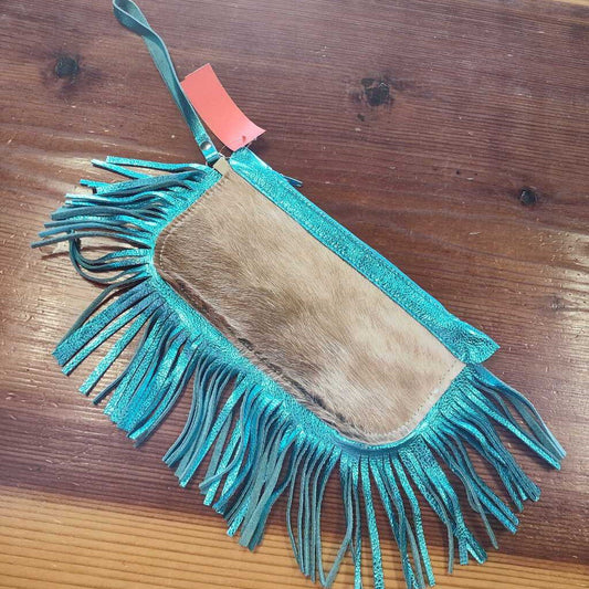 Wristlet purse