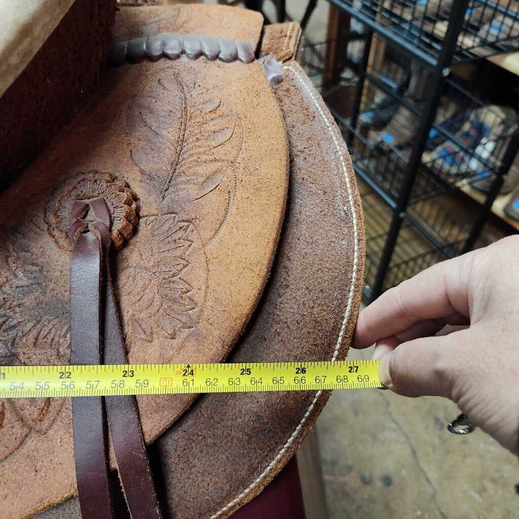 Ranch/ roping saddle