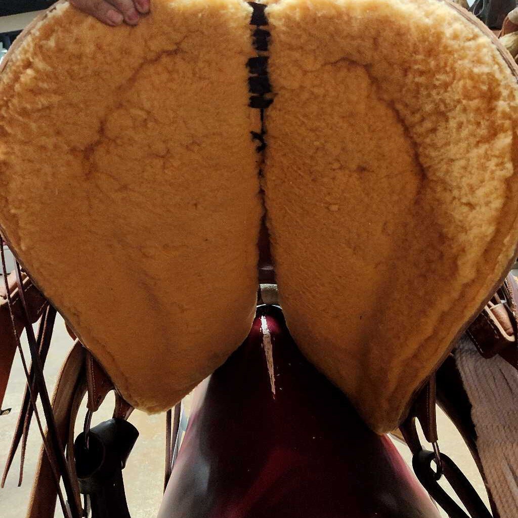 Ranch/ roping saddle