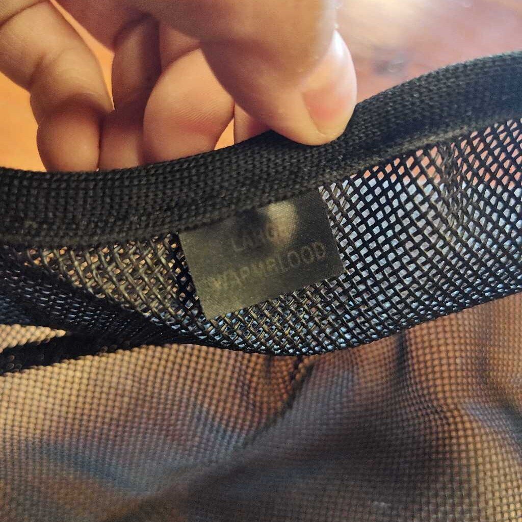 connects to halter/ bridle