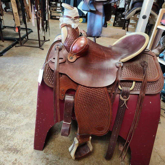 Ranch saddle