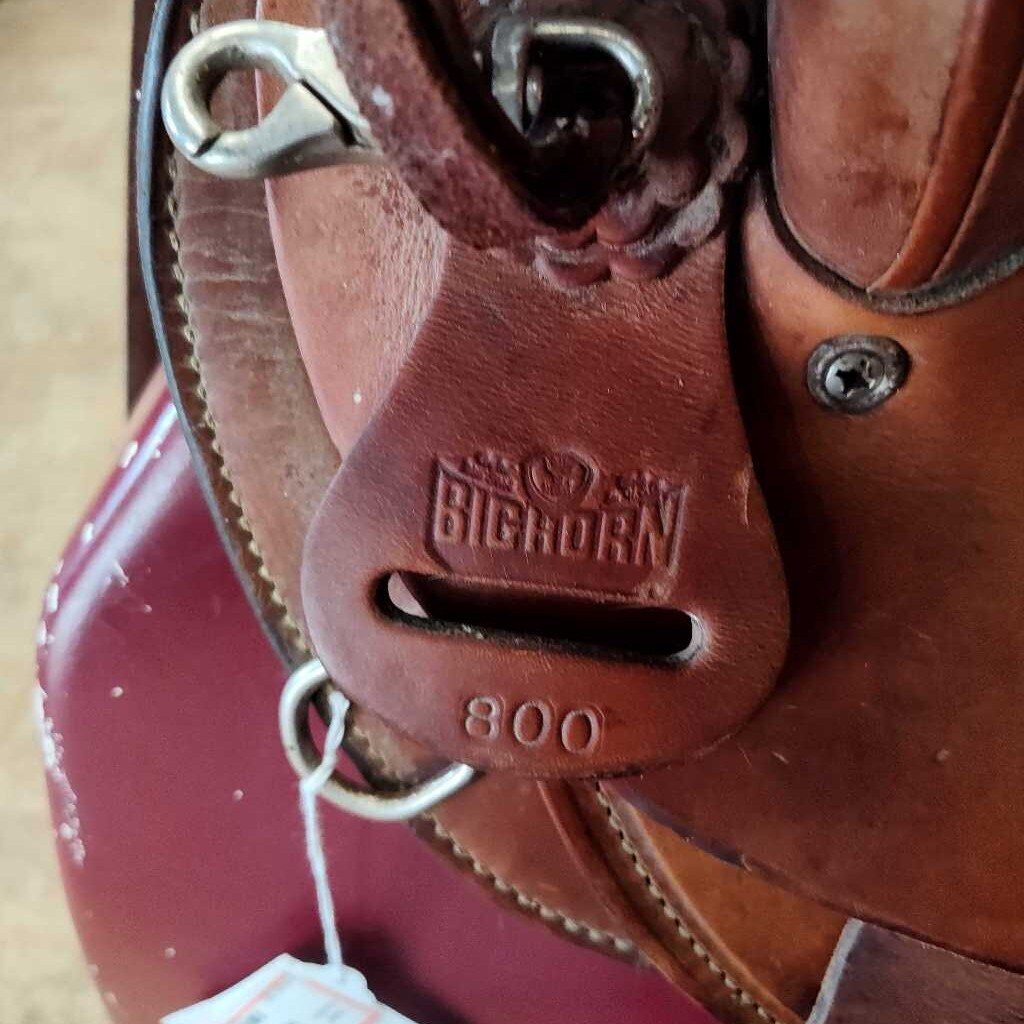 Leather endurance saddle