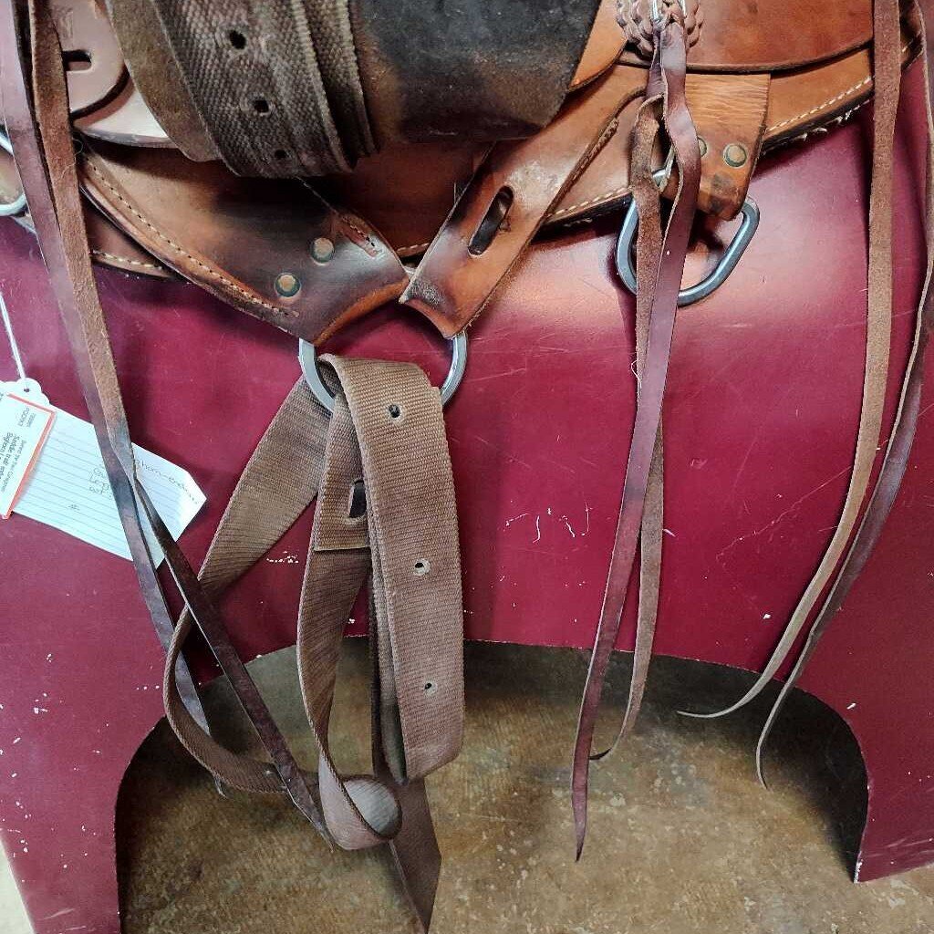 Leather endurance saddle