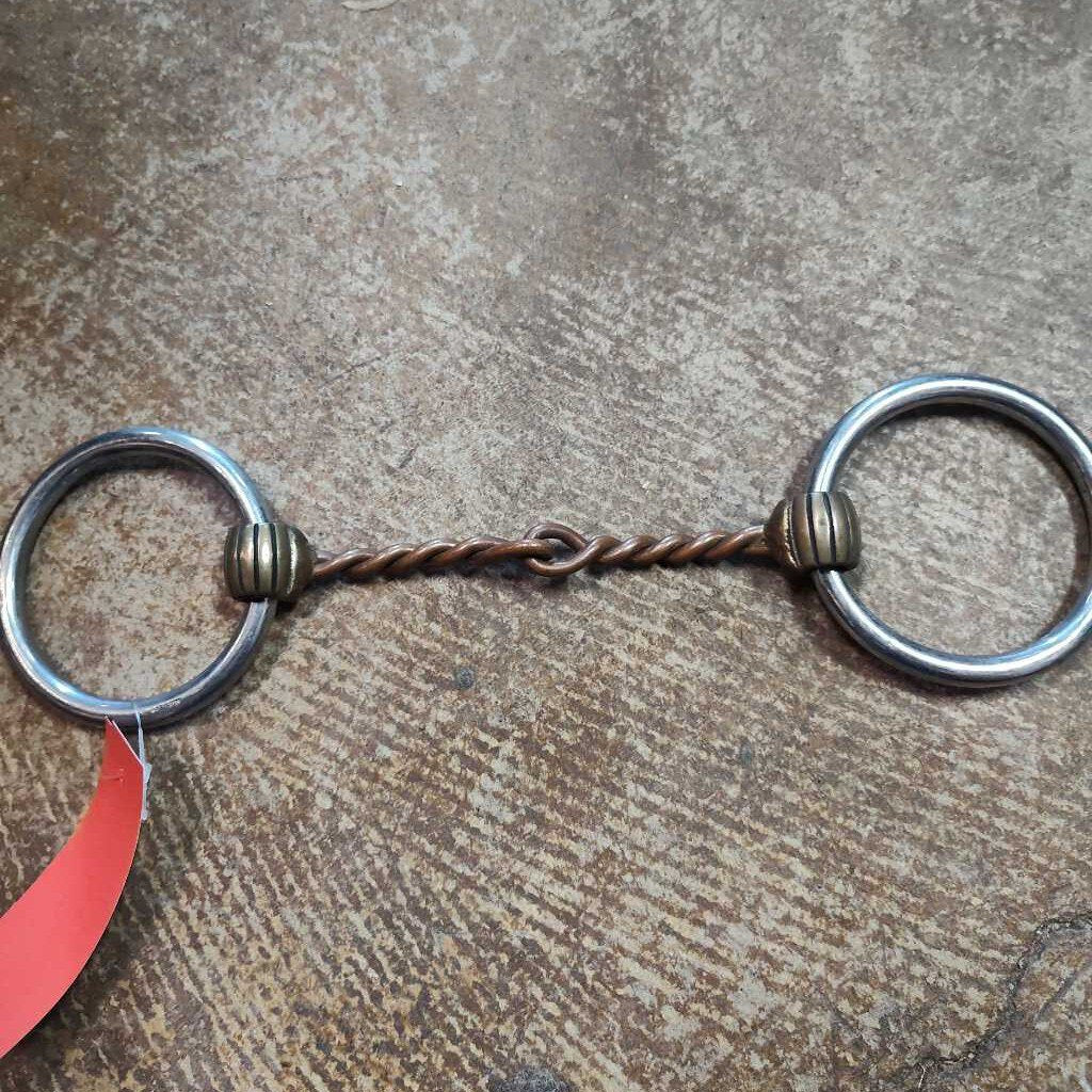 RARE- Loose ring twisted