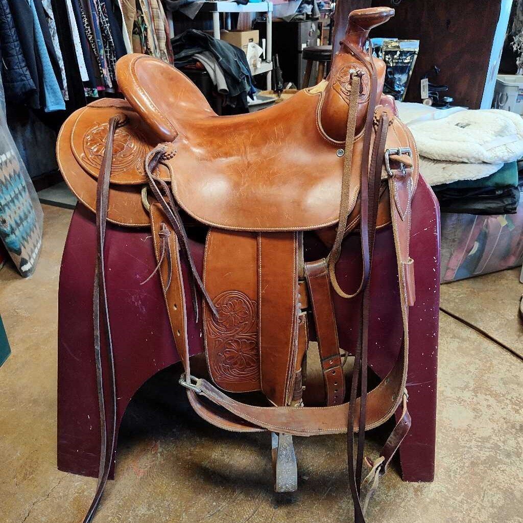 Ranch saddle