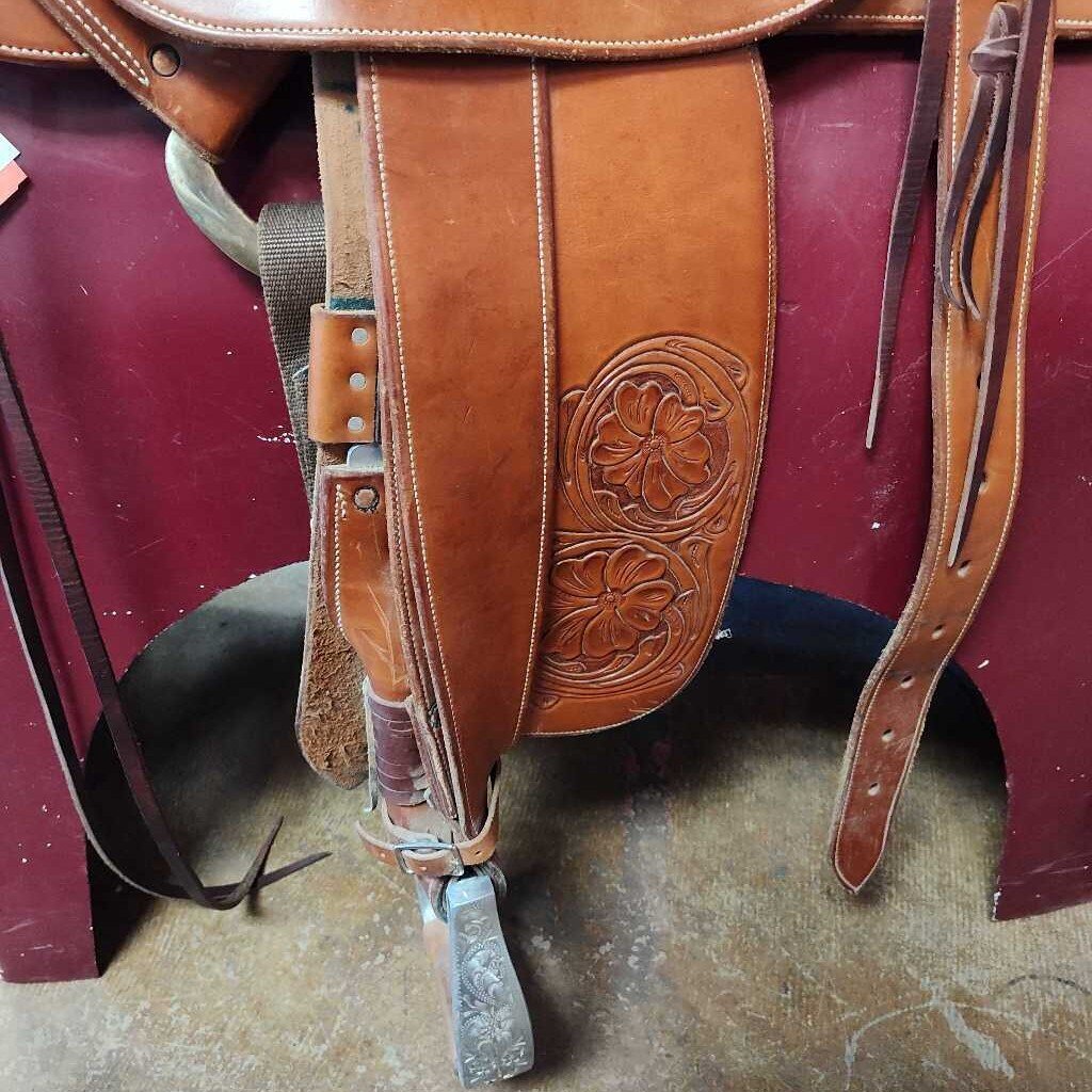 Ranch saddle