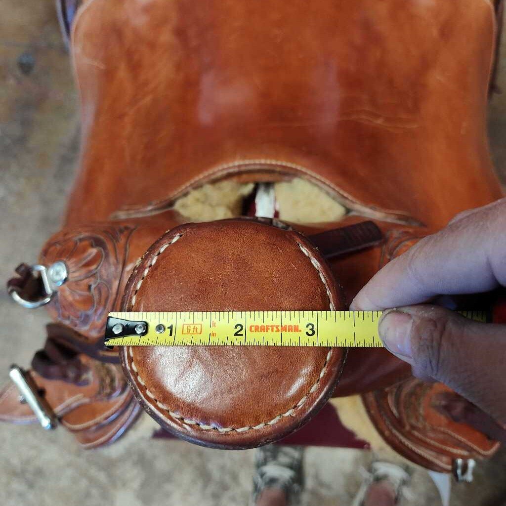 Ranch saddle