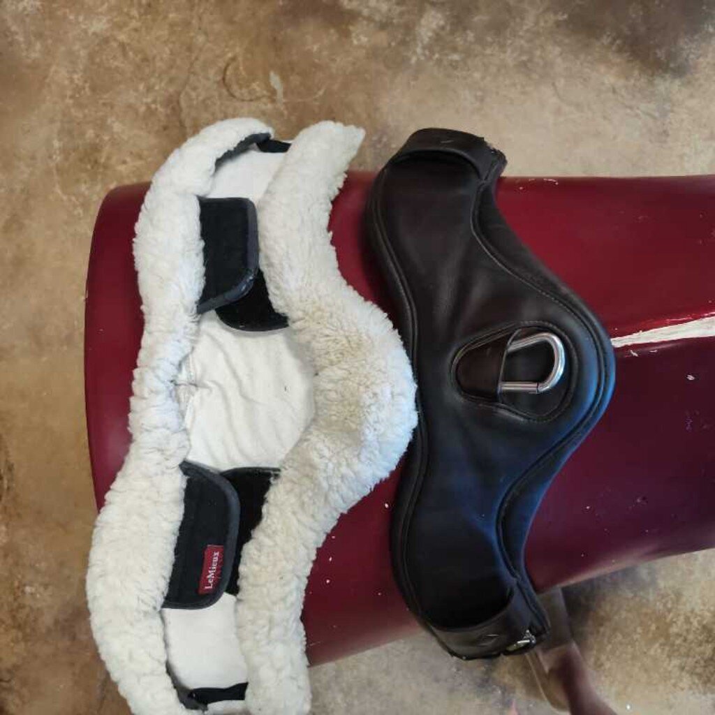 Leather Anatomic girth with Cover