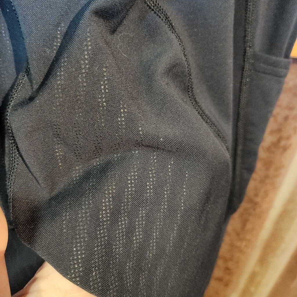 Pull on full seat - adult