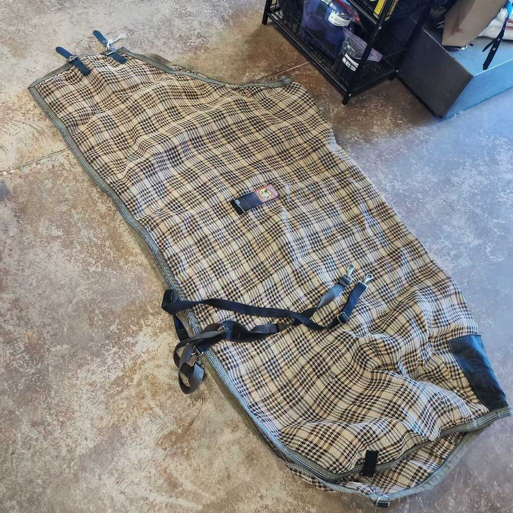 Baker fly sheet- 2 mended areas missing belly strap