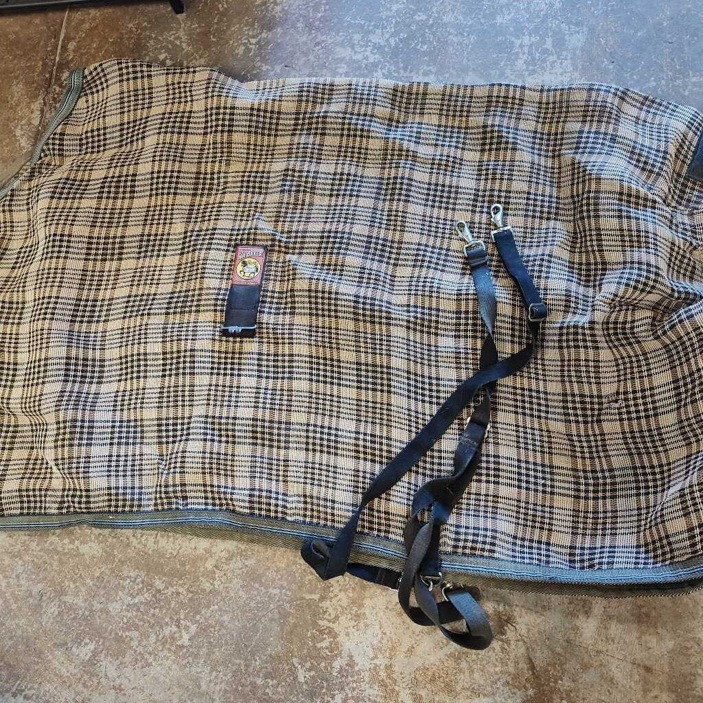 Baker fly sheet- 2 mended areas missing belly strap