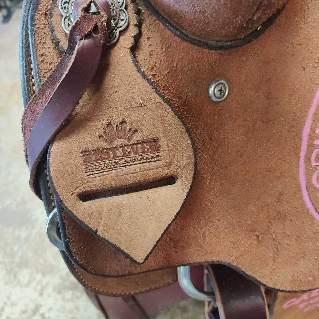 Hard seat team roper saddle