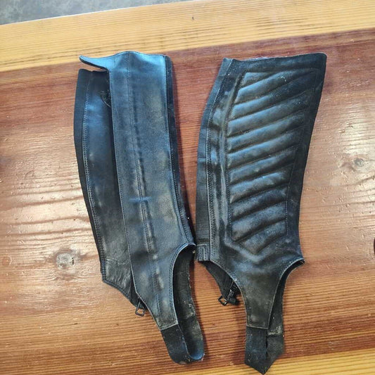 Leather side zip