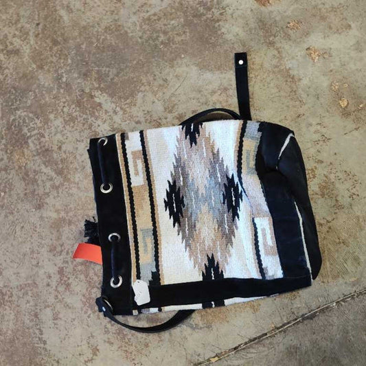 Bucket bag