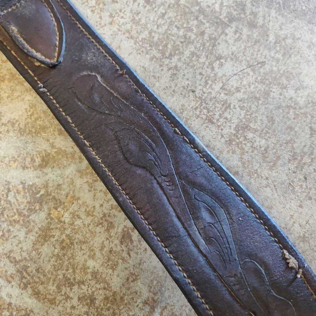 Leather back cinch
