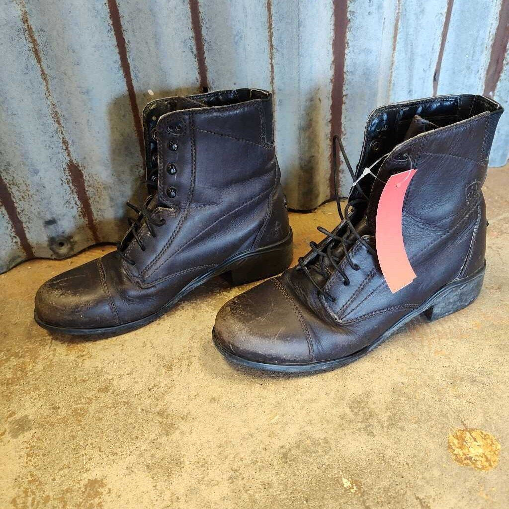 Lace up- youth