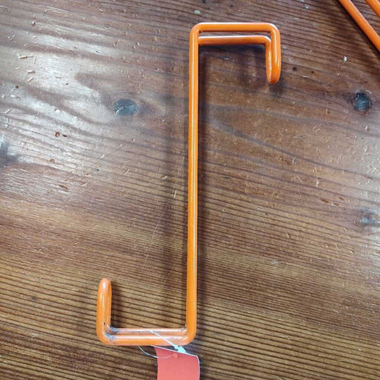 Bucket fence hooks
